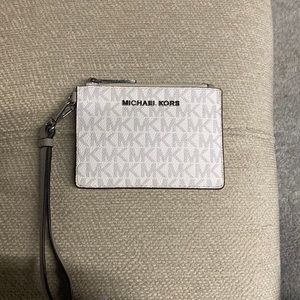 MK id wristlet